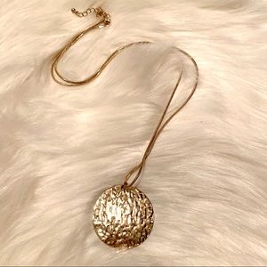 Gold Pendant Necklace